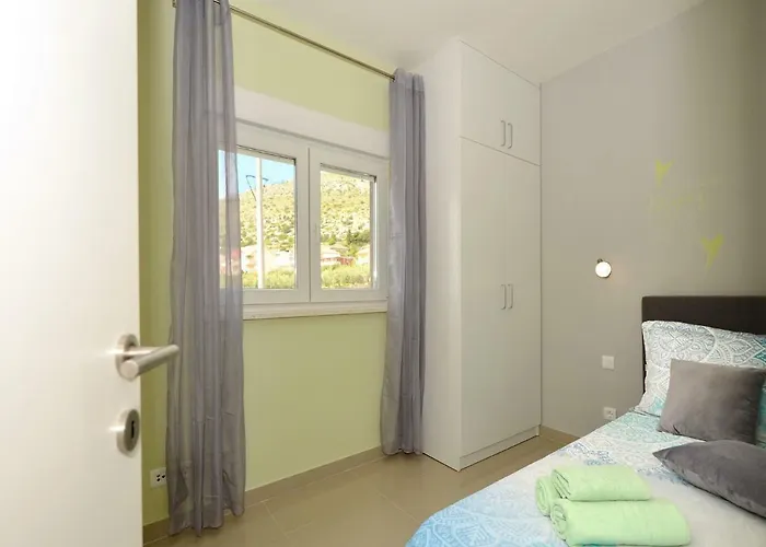 Апартаменты Sunshine Трогир