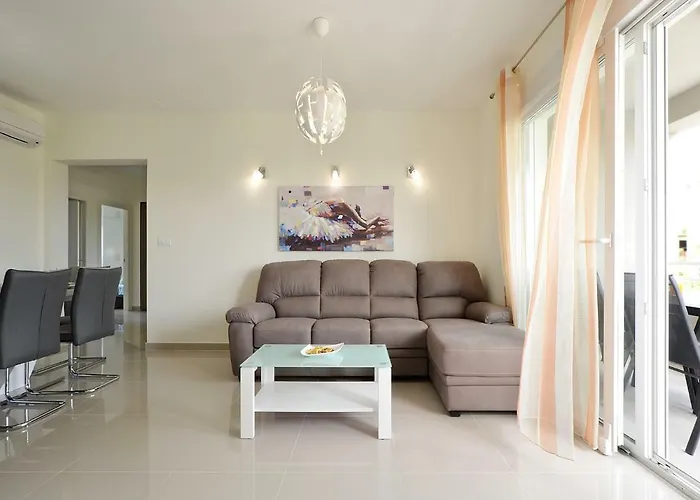 Sunshine Apartment